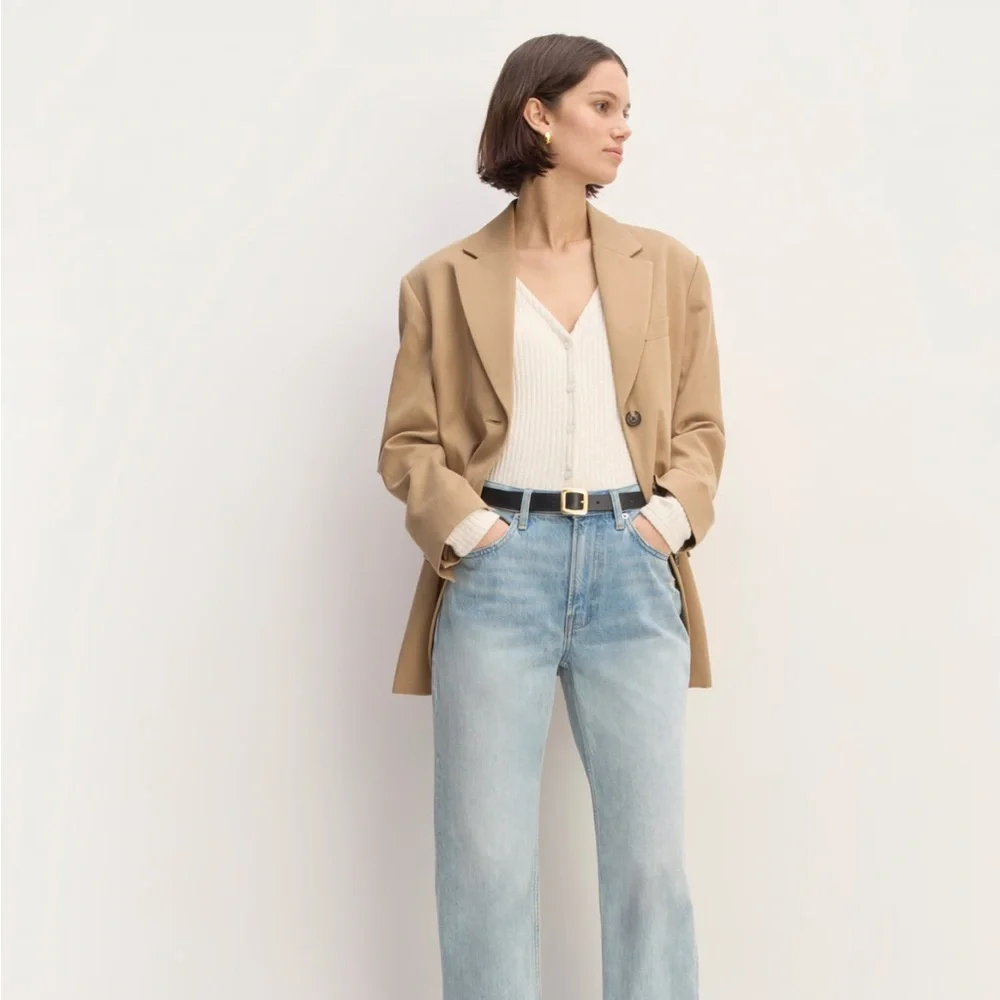 Everlane Cheeky Straight Jean - Picture 5 of 5
